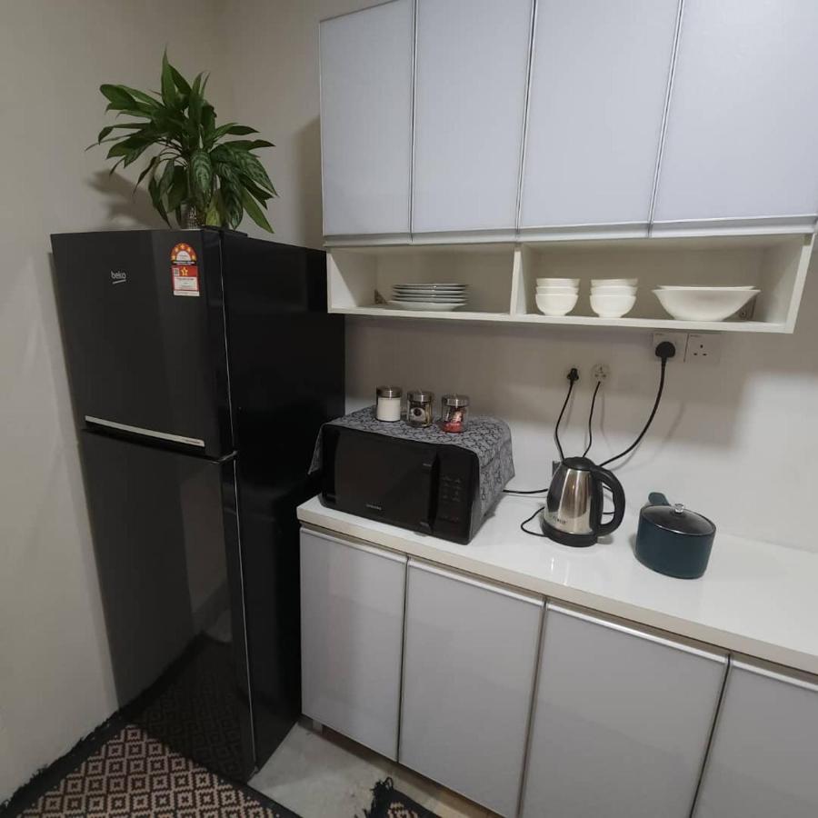 Sabakuba Homestay Marina Court Condominium Кота-Кинабалу Экстерьер фото